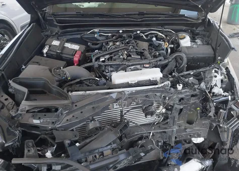 2025 Toyota Tacoma Trd Off Road 4Wd z USA, uszkodzony, nr VIN 3TMLB5JN0SM101022